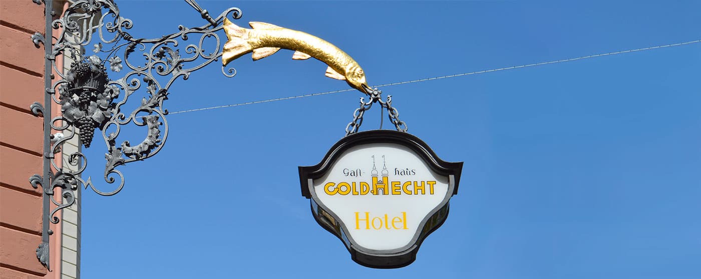Hotel Goldener Hecht – Blick auf die Alte Brücke